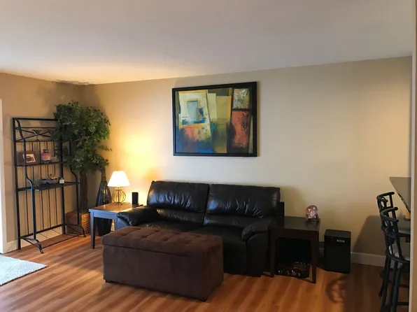 Lakeview Gables Apartments, 6273 University Ave APT 1, Middleton, WI 53562