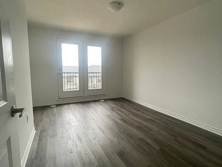93 Keppel Cir — Photo 8
