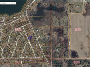 Carlysle Dr, Brooklyn, MI 49230