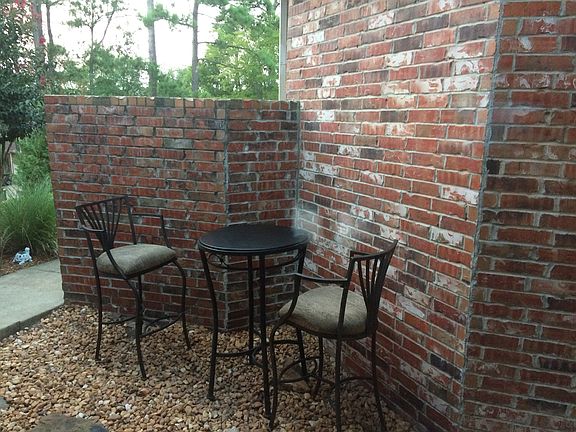 Courtyard front of house