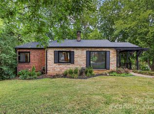 5000 Valley Stream Rd, Charlotte, NC 28209