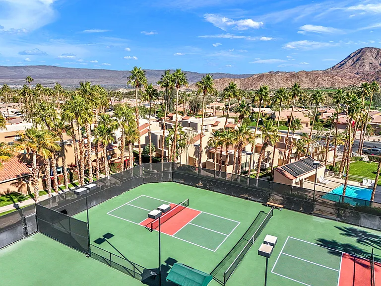 49031 Mariposa Dr — Photo 37