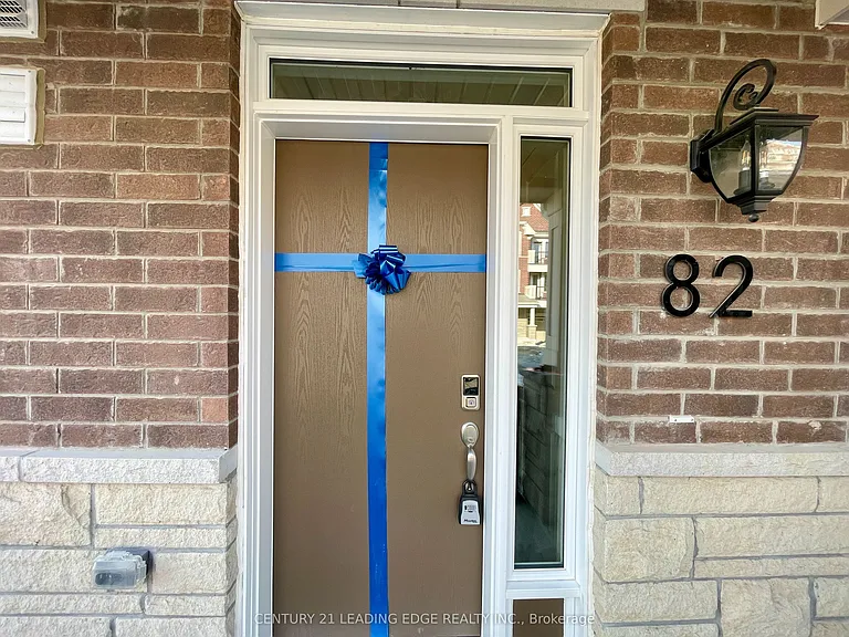 82 Avani Ave — Photo 1
