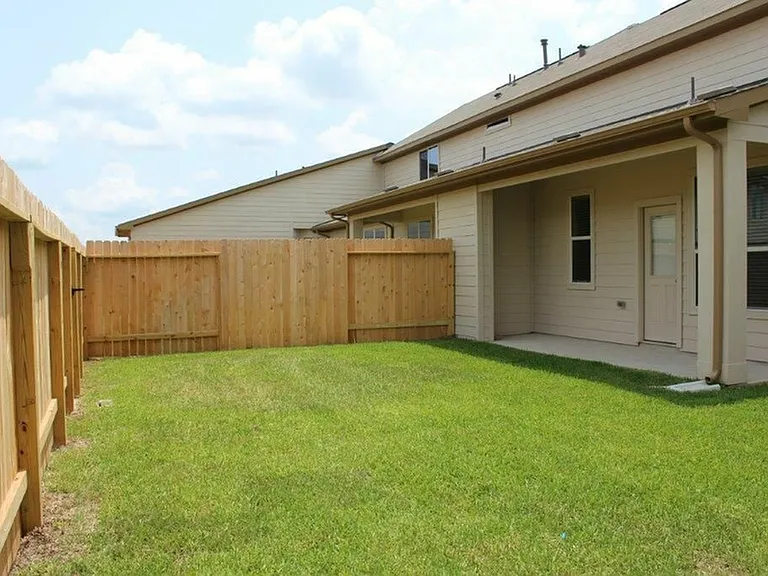 12355 Dona Ln — Photo 9