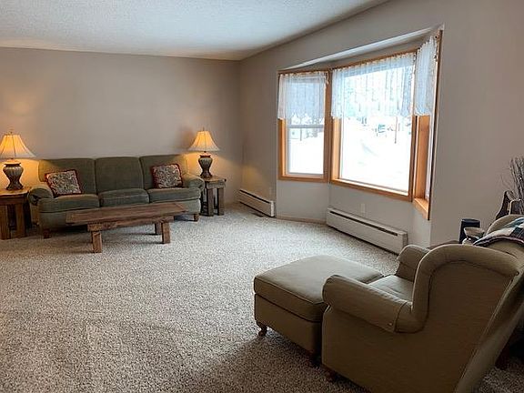 3rd image of 811 Ramsey St