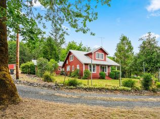5264 Riverbanks Rd, Grants Pass, OR 97527