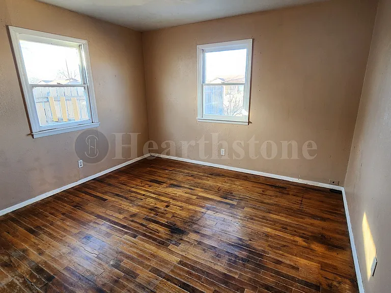 1012 E Brazos St — Photo 2