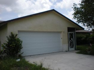 122 Park Rd N, Royal Palm Beach, FL 33411