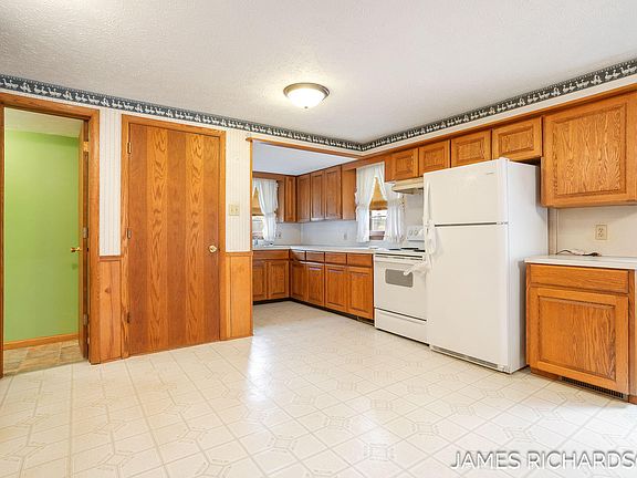 4th image of 8793 146th Ave