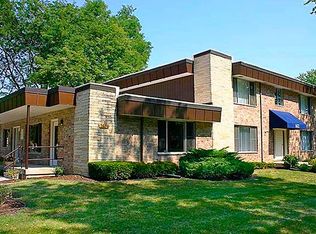 1674 Lake Point Dr #2-103, Madison, WI 53713