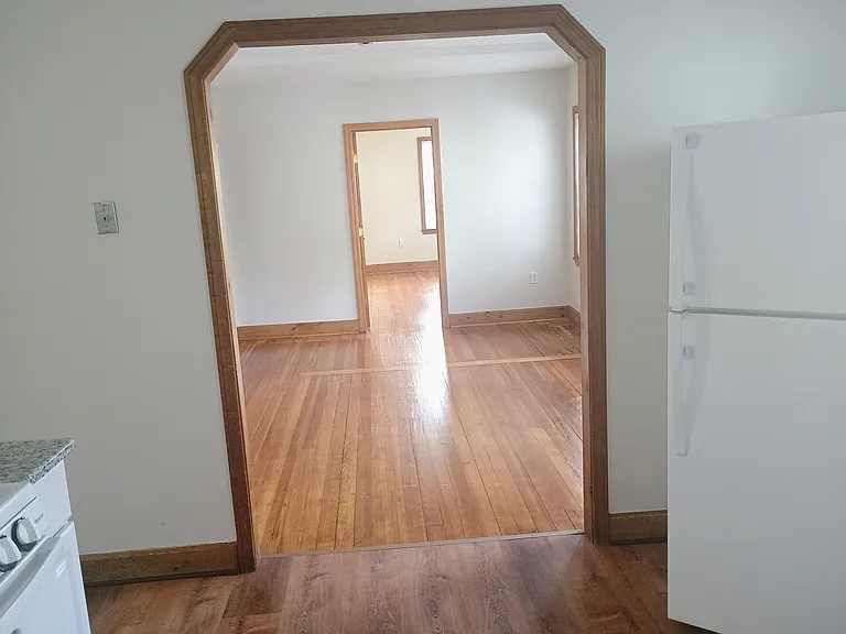 14 Randall St #1 — Photo 6