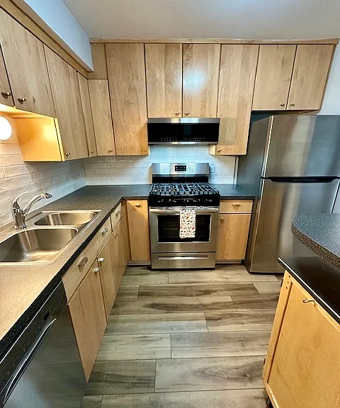3515 Central Rd #103 — Photo 4