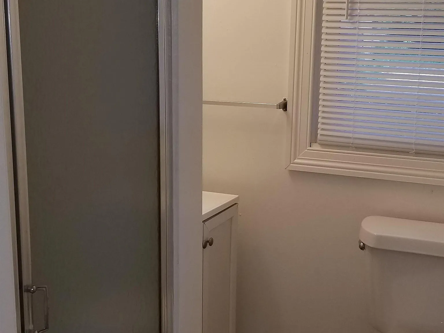 3 bed, 1300 sqft, $1,350 — Photo 4