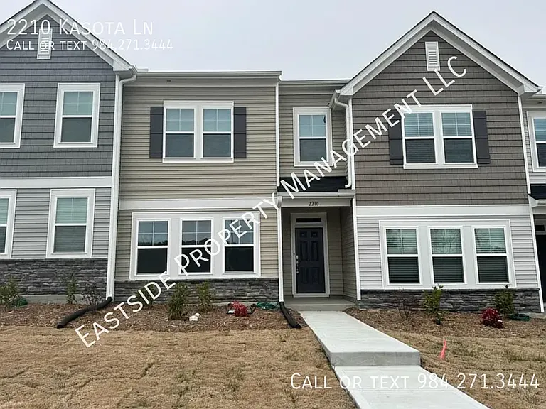 2210 Kasota Ln — Photo 1