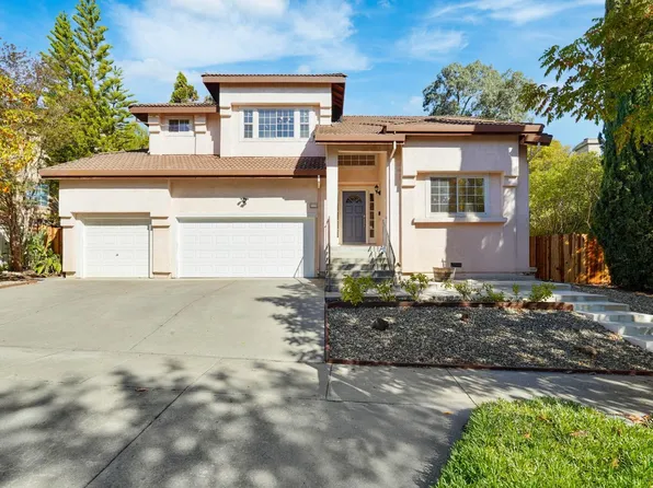 2220 Fox Glen Drive, Fairfield, CA 94534