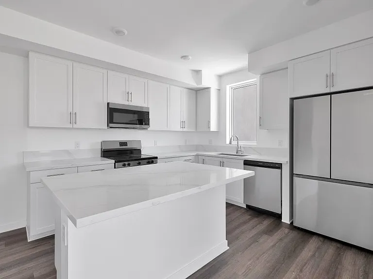 68550 Grove St #200 — Photo 30