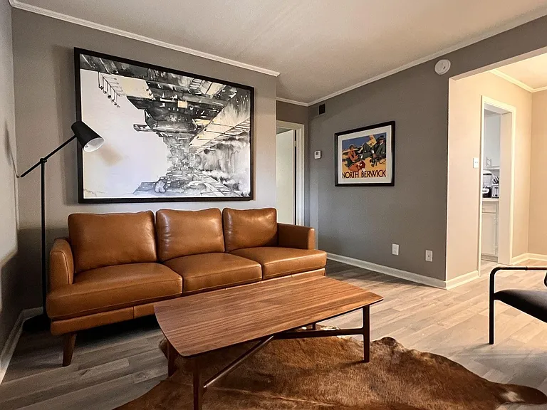 2420 McDuffie St #6 — Photo 6