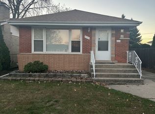 884 Mackinaw Ave, Chicago, IL