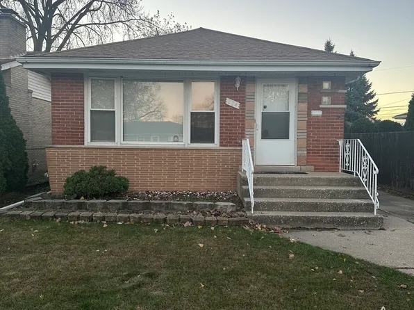 884 Mackinaw Ave, Chicago, IL 60409