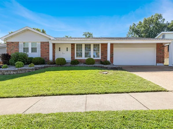 5042 Peyton Place Ct, Saint Louis, MO 63128