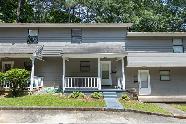 5825 Dunn Rd SW #5825 — Photo 2