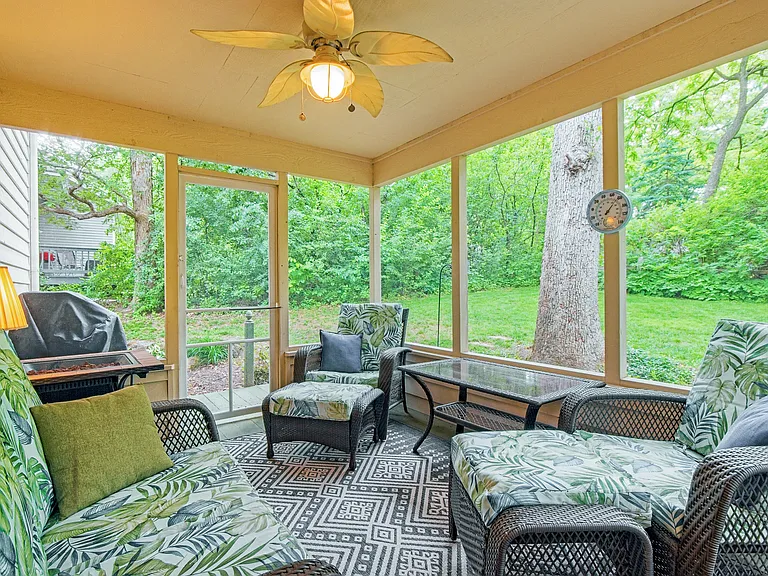 7126 New Washburn Way — Photo 25