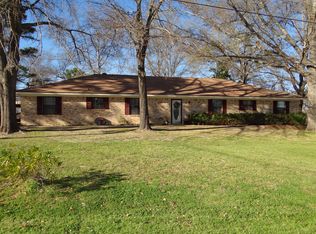 347 Omaha St, Gladewater, TX 75647