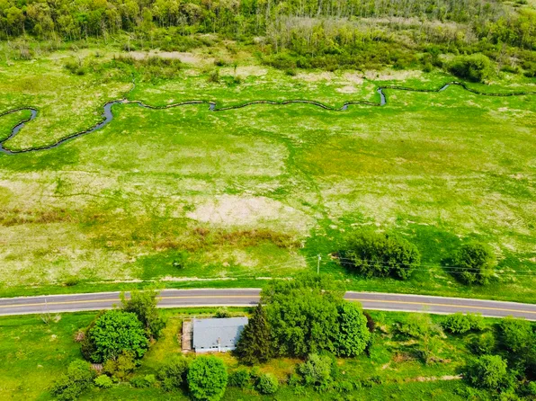 S8567 State Highway 130, Hillpoint, WI 53937