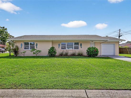 1424 York St S, Gulfport, FL 33707