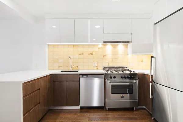 Rented by Compass | media 13