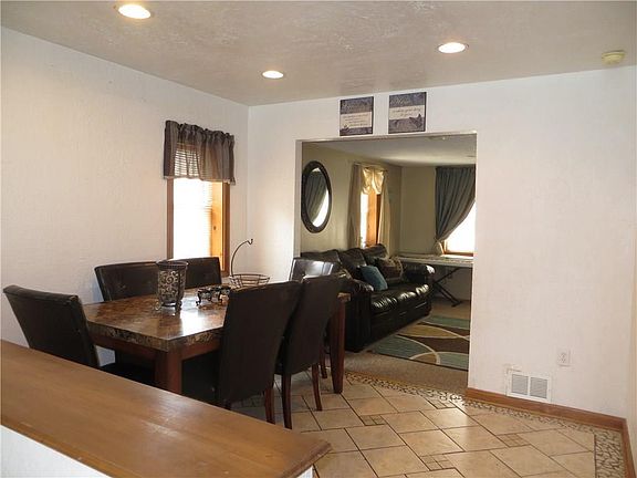 5th image of 3311 Atlantic Ave