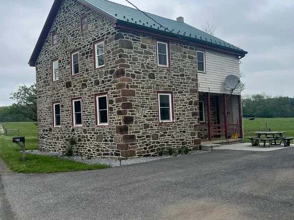 919 Round Hill Rd, East Berlin, PA 17316