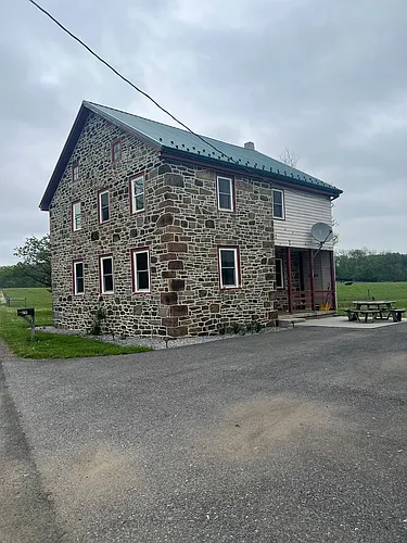 919 Round Hill Rd Photo 1