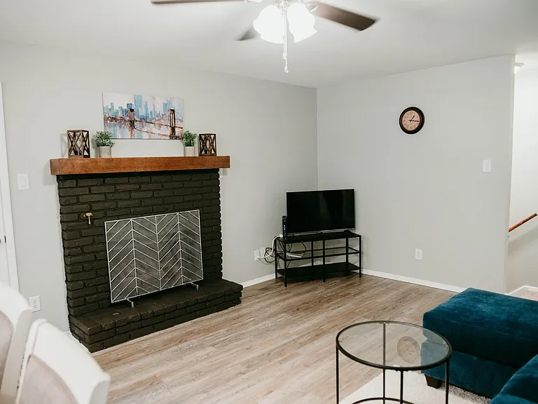 19 Del Tara Dr — Photo 7