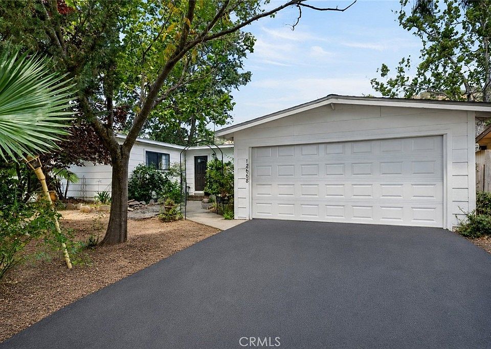 1st image of 12668 Shoreview Dr