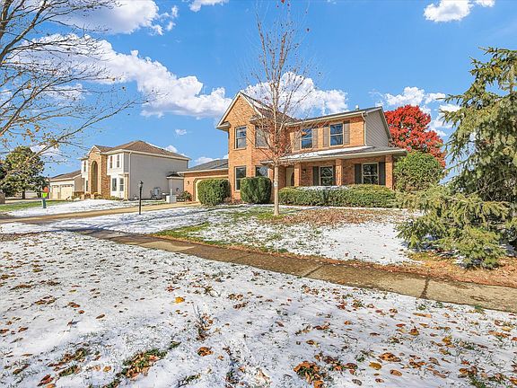 3rd image of 808 Lakeshore Dr