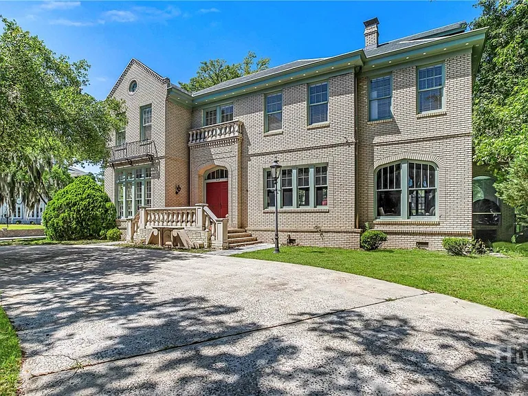 624 E Victory Dr — Photo 34