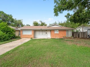 5213 Santa Rosa Dr, Haltom City, TX 76117