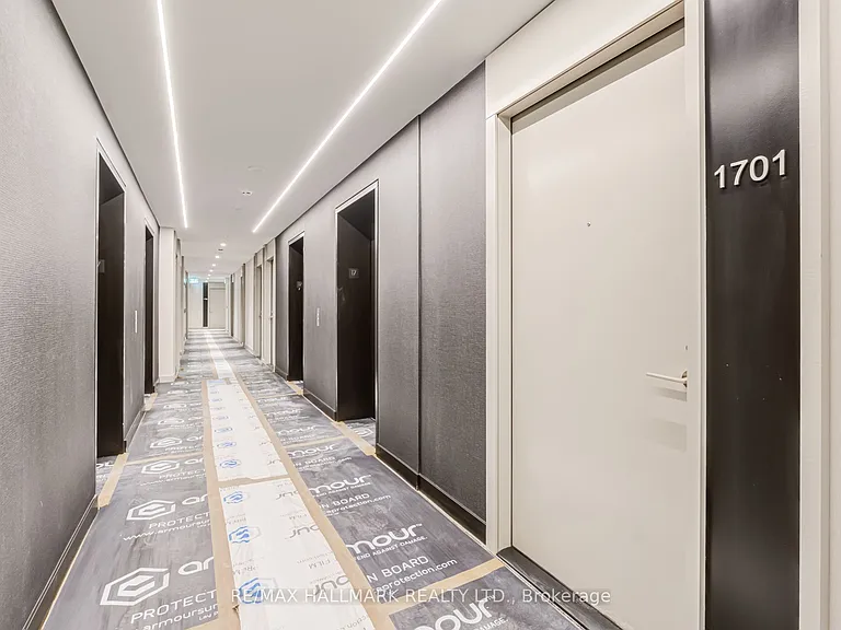 400 King St W #1701 — Photo 5