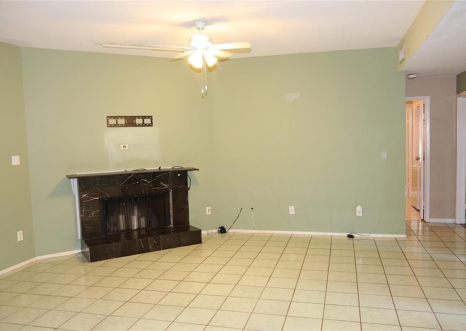 1st image of 9809 Richmond Ave Unit C4