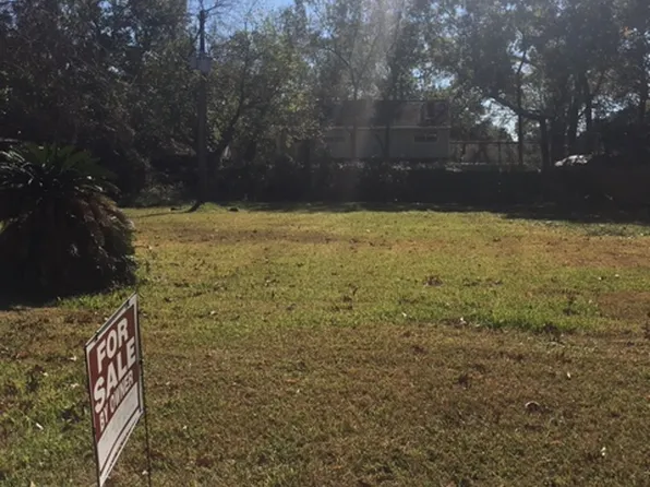 306 Willow Vista Dr, Seabrook, TX 77586