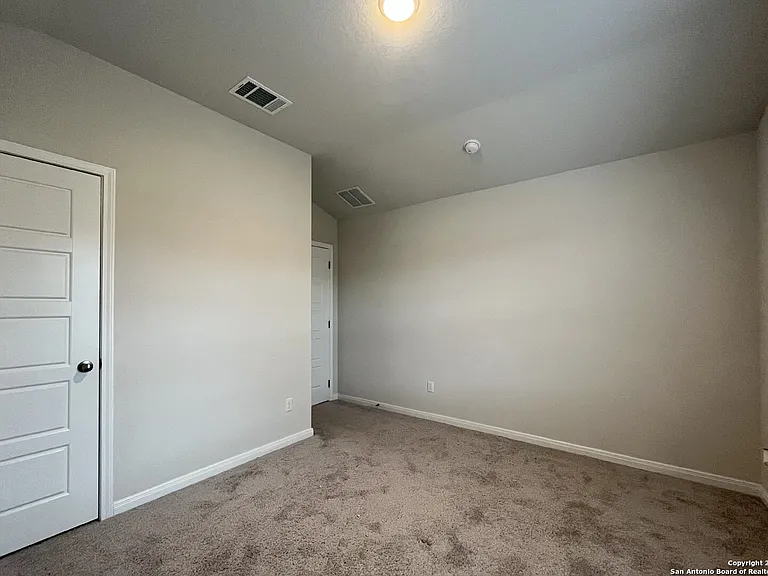 438 Shelton Pass — Photo 5