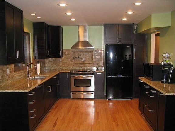 2nd image of 15708 Swathmore Ln