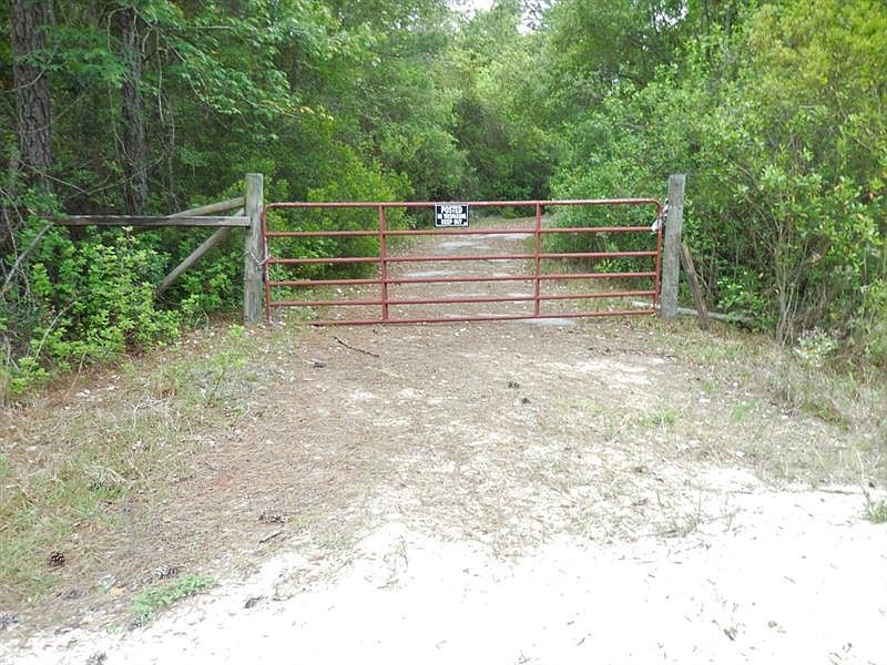 1st image of 433 Foxwood Cir