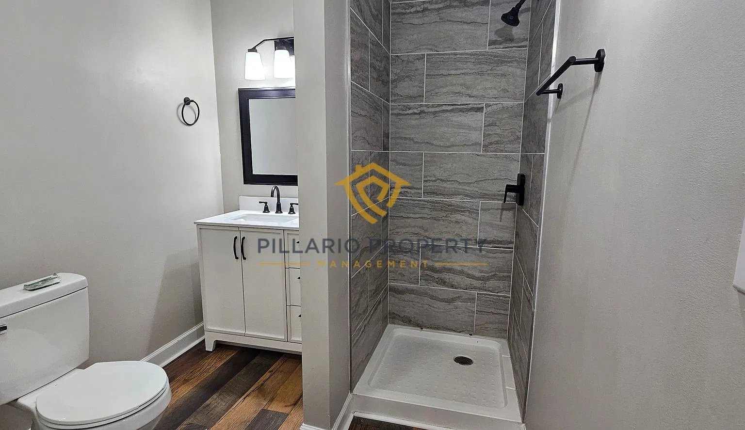 Cottage-Style 3-Bedroom Home Near the Fairgrounds Available NOW! — Photo 4