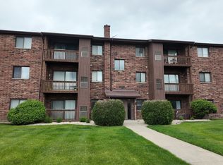 15711 Peggy Ln APT 7, Oak Forest, IL 60452
