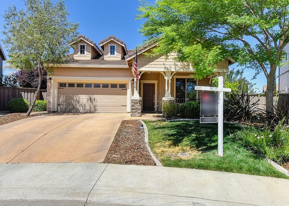 1st image of 316 Bassilica Ct