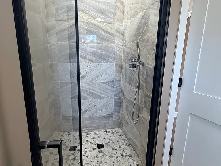1321 Columbus Ave — Photo 22