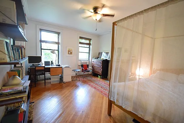 Rented by Rolling Stone Realty LLC | media 16