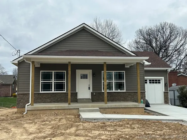 209 W Winbourne Avenue, Clarksville, IN 47129